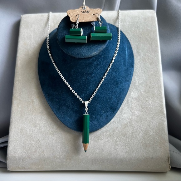 HOST PICK Handmade Green Colored Pencil Necklace and Earring Set - Picture 6 of 7